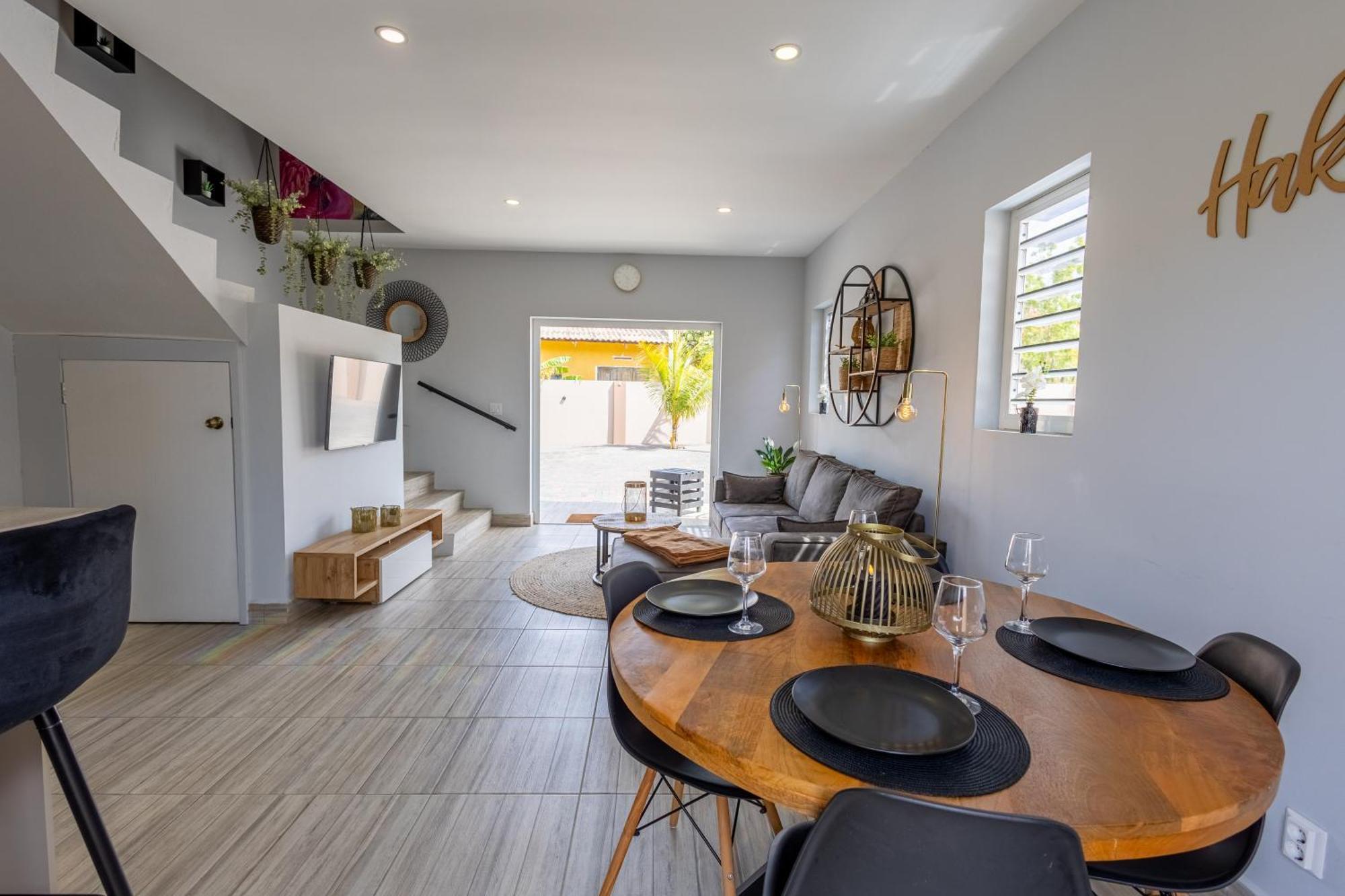 Av Curacao - Centrally Located Spacious Apartment Willemstad Exterior foto