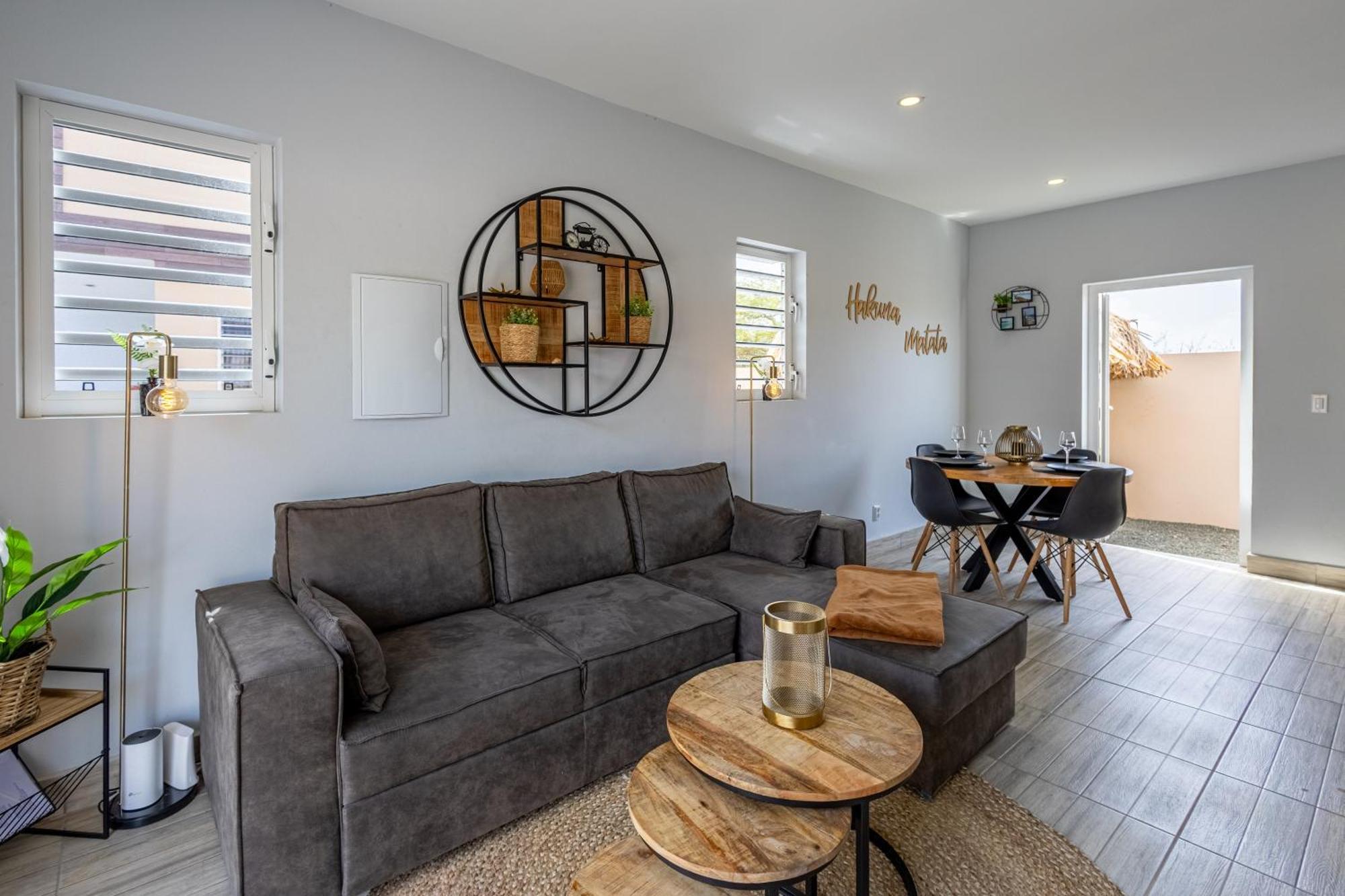 Av Curacao - Centrally Located Spacious Apartment Willemstad Exterior foto